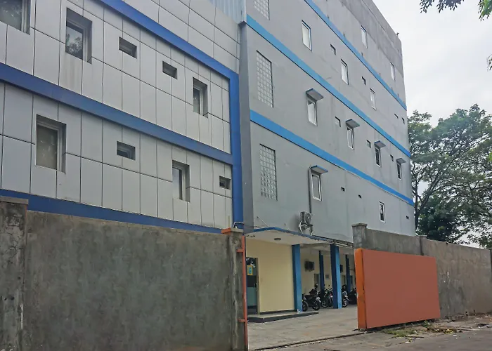 Oyo 92656 Jati Residence Pulo Gadung Jakarta
